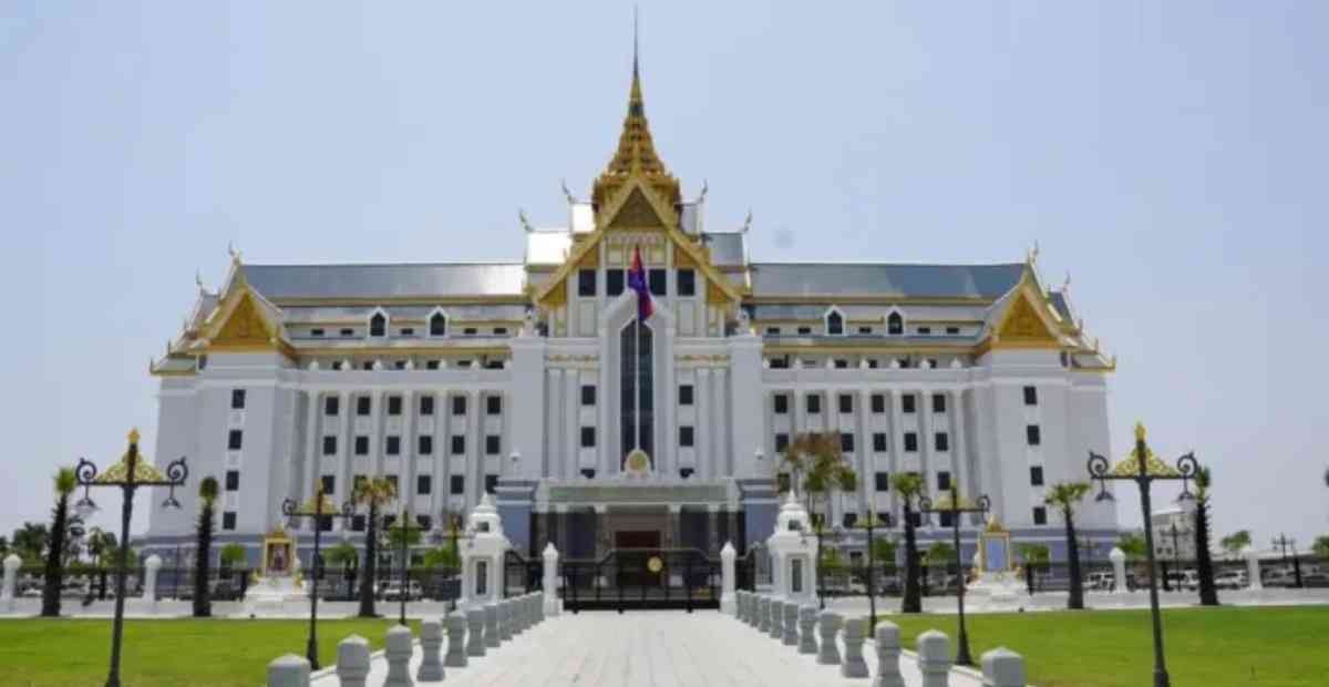 (វីដេអូ)-អគារ​ទីស្តីការ​ថ្មី ក្រសួង​រៀបចំ​ដែនដី​នគរូបនីយកម្ម​និង​សំណង់ តម្លៃ​ជាង 28 លាន​ដុល្លារ ត្រូវបាន​សម្ពោធ​ជា​ផ្លូវការ​នា​ព្រឹក​នេះ