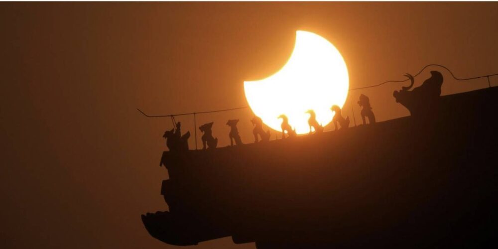 ចន្ទ្រគ្រាស​ដែលមាន​រយៈពេល​វែង​បំផុត​ក្នុងអំឡុង​ជិត 600 ឆ្នាំ នឹង​កើតឡើង​សប្ដាហ៍​ក្រោយ