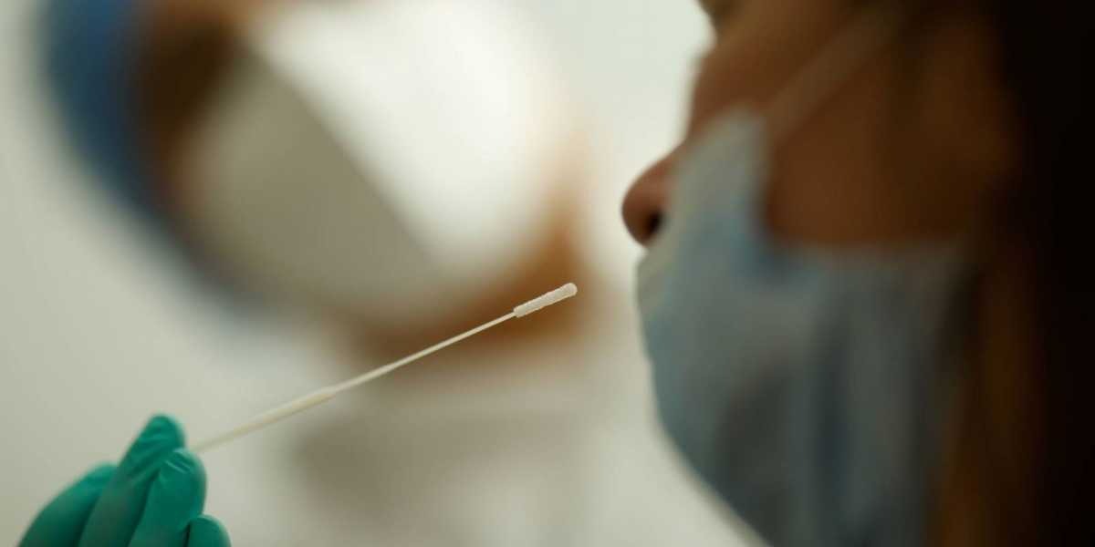 ការស្រាវជ្រាវ​បង្ហាញថា «រោគសញ្ញា COVID-19 អូសបន្លាយ​ពេល​យូរ» គឺ​ដោយសារ​កត្តា​ផ្លូវចិត្ត