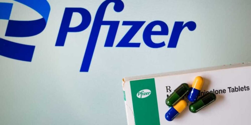 ក្រុមហ៊ុន​ផលិត​ឱសថ​អាម៉េរិក Pfizer ដាក់​ពាក្យសុំ​អនុម័ត​ថ្នាំ​ព្យាបាល​ជំងឺ COVID-19