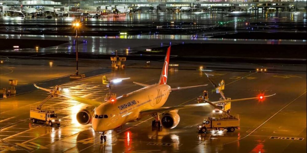 អ្នកដំណើរ​មកពី​ប្រទេស​មួយចំនួនទៀត ត្រូវបាន​ហាមឃាត់ ចូលមក កាណាដា ដោយសារ អូ​មី​ក្រុង