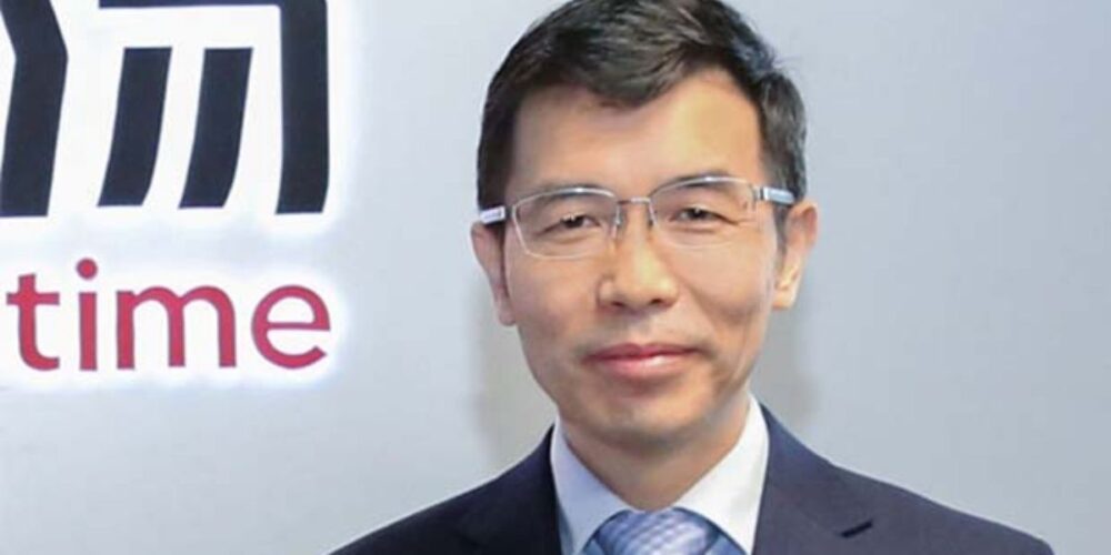 សាស្ត្រាចារ្យ​ចិន ក្លាយជា​មហាសេដ្ឋី ដោយសារ​បង្កើត​ក្រុមហ៊ុន​បច្ចេកវិទ្យា