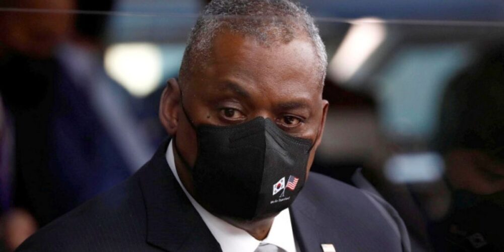 រដ្ឋមន្ត្រី​ក្រសួងការពារជាតិ​អាម៉េរិក ឆ្លង កូ​វីដ-១៩