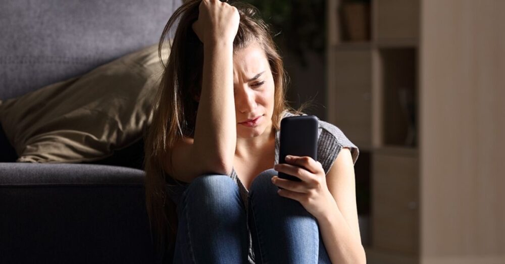 ការស្រាវជ្រាវ៖ យុវវ័យ​ដែល​ចំណាយ​ជាង ៥ ម៉ោង/ថ្ងៃ លើ​បណ្ដាញ​សង្គម ងាយ​មាន​វិបត្តិ​ផ្លូវចិត្ត