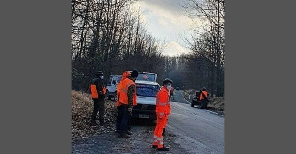 ព្រាន​បាញ់​ត្រូវ​ជ្រូកព្រៃ​មួយ​គ្រាប់ ប៉ុន្តែ ត្រូវស្លាប់​ខ្លួនឯង​នៅ​នឹង​មុខ​ឪពុក ព្រោះតែ​ជ្រូក​ងាក​មក​សងសឹក