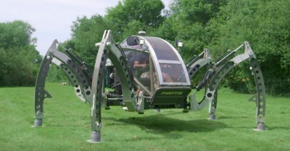 (វីដេអូ)-រ៉ូបូត​ជើង​ ៦ ខ្នាតយក្ស កើតឡើង​ពីការ​បំផុស​គំនិត​ដោយខ្សែភាព​យន្ត​វិទ្យា​សាស្ត្រ​ប្រឌិត