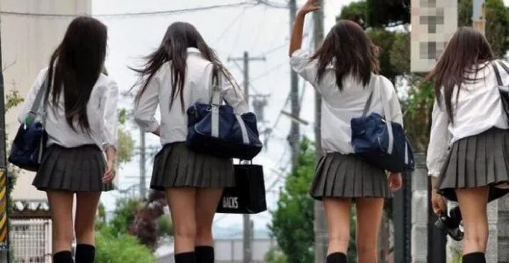 ជប៉ុន ឈឺក្បាល​ដោយសារ​បញ្ហា «Sugar Baby»៖ ក្មេងស្រី​មិនទាន់​គ្រប់ ១៨ ឆ្នាំ ស្លៀក​ខ្លី​ចេញ​រកប្រាក់ អ្នកខ្លះ​រកបាន ៦០ដុល្លារ/ម៉ោង ដោយ​គ្រាន់តែ​កំដរ​អតិថិជន​ដើរលេង​ក្នុង​សួន