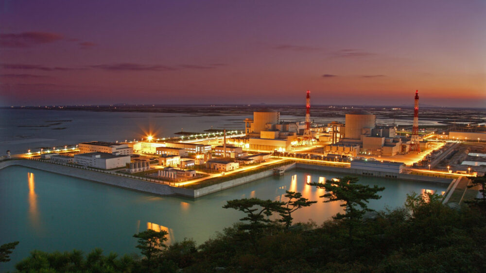 (វីដេអូ)-គម្រោងសាងសង់រោងចក្រផលិតអគ្គិសនីដើរដោយថាមពលនុយក្លេអែរ ធំជាងគេបង្អស់ក្នុងពិភពលោក