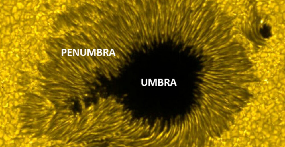 ចំណុច​ខ្មៅ​ (Umbra) ប៉ុន​ផែនដី បង្ហាញខ្លួន​នៅលើ​ផ្ទៃ​របស់​ព្រះអាទិត្យ