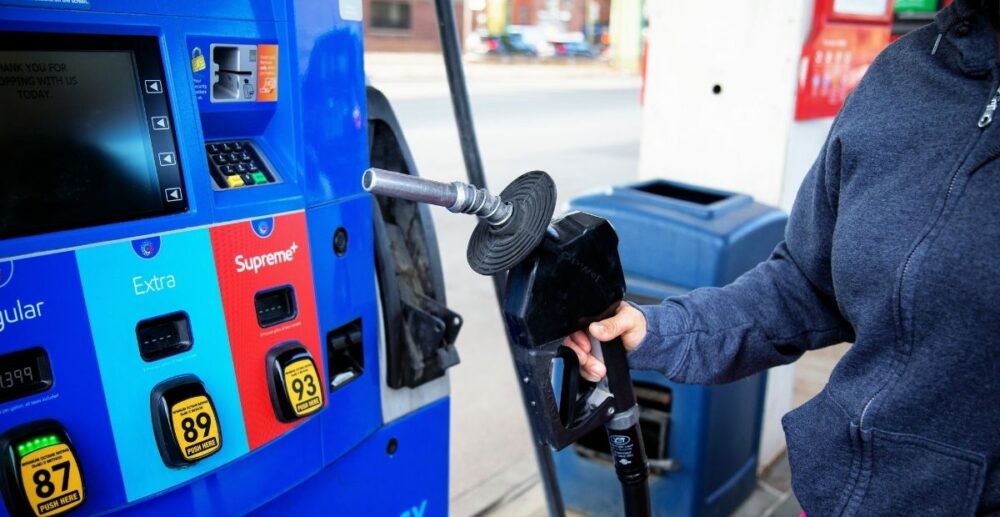 តម្លៃប្រេងពិភពលោកព្រឹកថ្ងៃទី ១៤ មីនា បន្តធ្លាក់ចុះ