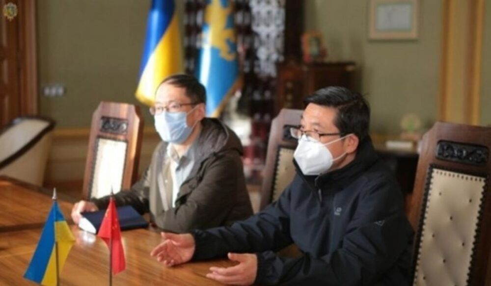 ឯកអគ្គរដ្ឋទូត​ចិន កោតសរសើរ​ចំពោះ «កម្លាំង​សាមគ្គី» របស់ អ៊ុយ​ក្រែ​ន