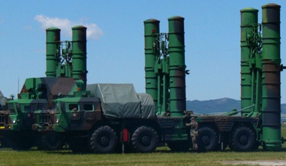 ស្លូវ៉ាគី ជជែកអំពីវិធីផ្គត់ផ្គង់ប្រព័ន្ធការពារដែនអាកាស មីស៊ីល S-៣០០ ដល់ អ៊ុយក្រែន