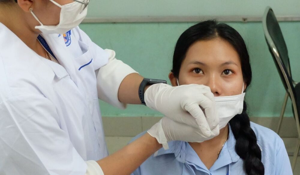 កូវីដ-១៩! កម្ពុជា រកឃើញអ្នកឆ្លងថ្មី ក្រោម ១០០ នាក់ទៀត ក្នុងថ្ងៃទី ២០ មីនា