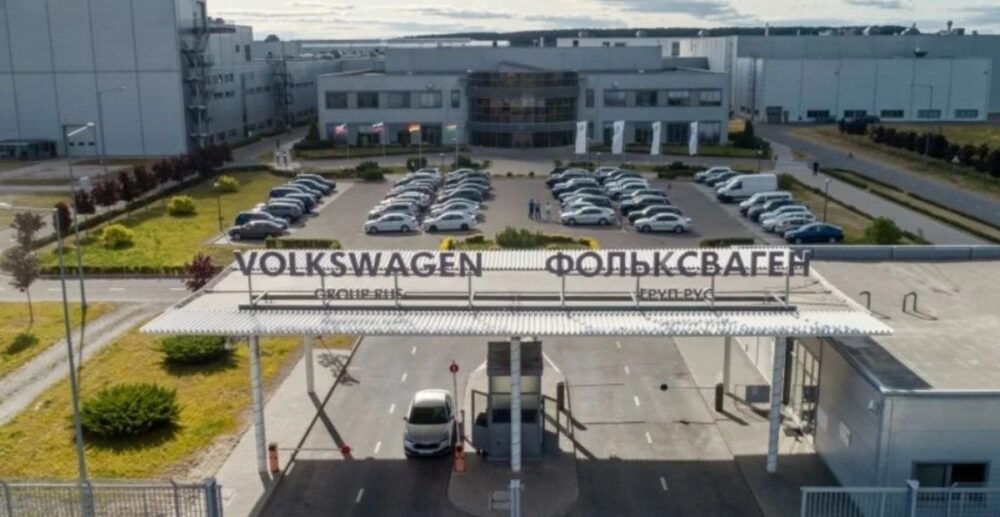 កម្មករ​រុស្ស៊ី រាប់ពាន់នាក់​នៅ​ទីក្រុង​ផលិត​រថយន្ត ត្រូវ​បាត់បង់​ការងារ ​ក៏​ព្រោះតែ​ទណ្ឌកម្ម​ពី​បស្ចិម​លោក ​ទាក់​ទង​​នឹង​​វិបត្តិ​នៅ អ៊ុយ​ក្រែ​ន