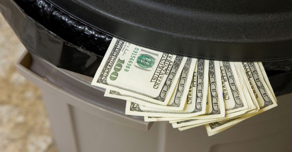 រុស្ស៊ី អំពាវនាវ​ឱ្យ​បណ្ដា​ប្រទេស​នៅ​ក្នុង​​ក្រុម​ BRICS, EAEU, SCO បោះ​បង់​​រូបិយ​វត្ថុ​​ដុល្លារ​​អាម៉េរិក​ និង​​ប្រាក់​​អឺរ៉ូ