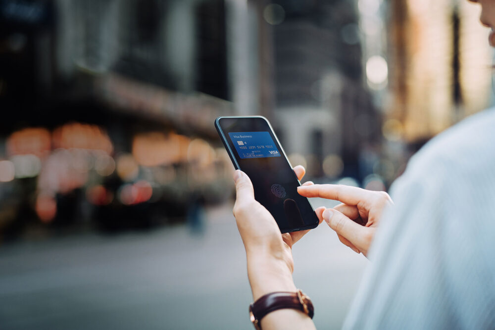 ការសិក្សា​របស់​ក្រុមហ៊ុន Visa លើ​កំណើន​នៃ​ការទូទាត់​តាមរយៈ​ឌីជីថល ខណៈពេលដែល​ប្រជាជន​កម្ពុជា​ងាក​ចេញពី​ការប្រើប្រាស់​សាច់ប្រាក់​សុទ្ធ