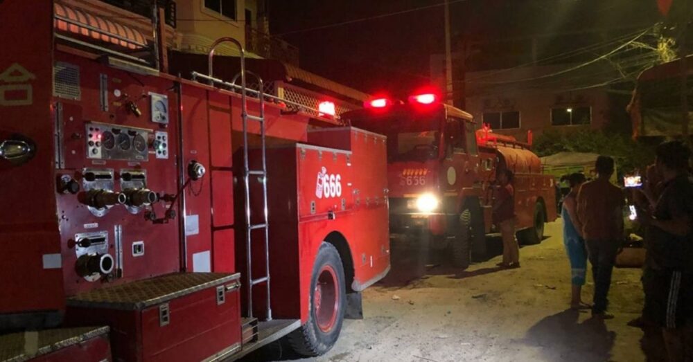 អគ្គិភ័យ​ឆាបឆេះ​ផ្ទះមួយ​ល្វែង​នៅក្នុង​បុរី​សូ​នី បណ្ដាលឱ្យ​មានការ​ភ័យ​ភិត​ទាំង​​យប់​ជ្រៅ​