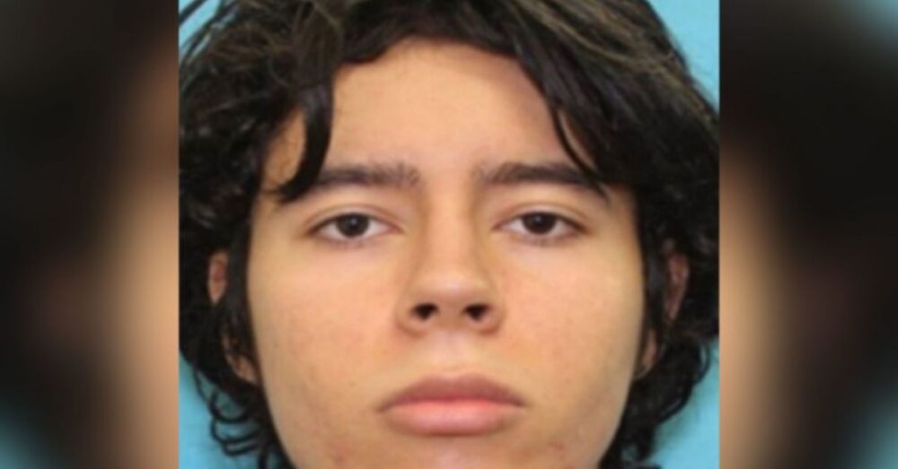 អត្តសញ្ញាណរ​បស់ជនស​ង្ស័​យ​ក្នុងករណី​បាញ់រះ​សម្លាប់​មនុស្ស​រាប់សិប​នាក់​នៅ​សាលារៀន​អាម៉េរិក