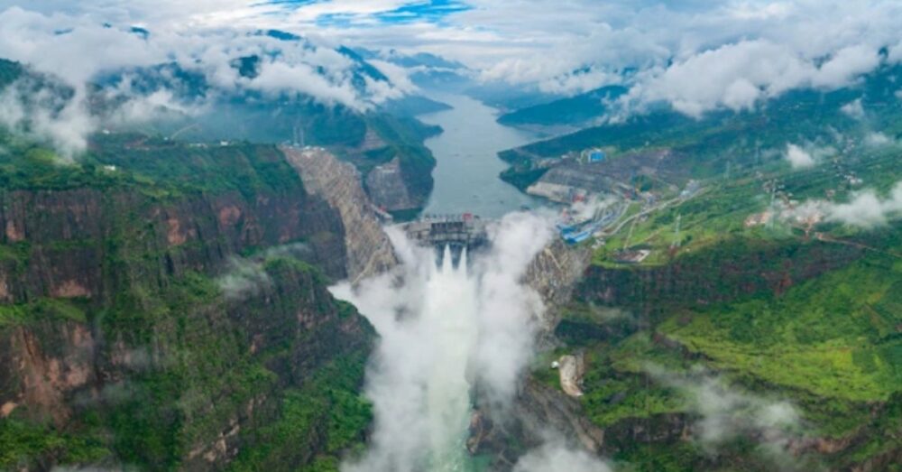 ស្ថានីយ​វា​រី​អគ្គិសនី​ធំជាងគេ​លំដាប់​ទី​ពីរ​ក្នុង​ពិភពលោក ដំណើរការបាន ៥០% ហើយ