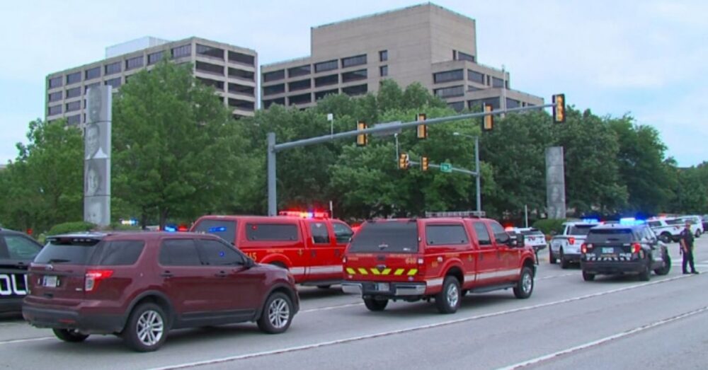 បាញ់ប្រហារ​នៅ​ឯ​មន្ទីរពេទ្យរបស់​ ​អាម៉េរិក សម្លាប់​មនុស្ស​យ៉ាង​តិច​ ៣ នាក់