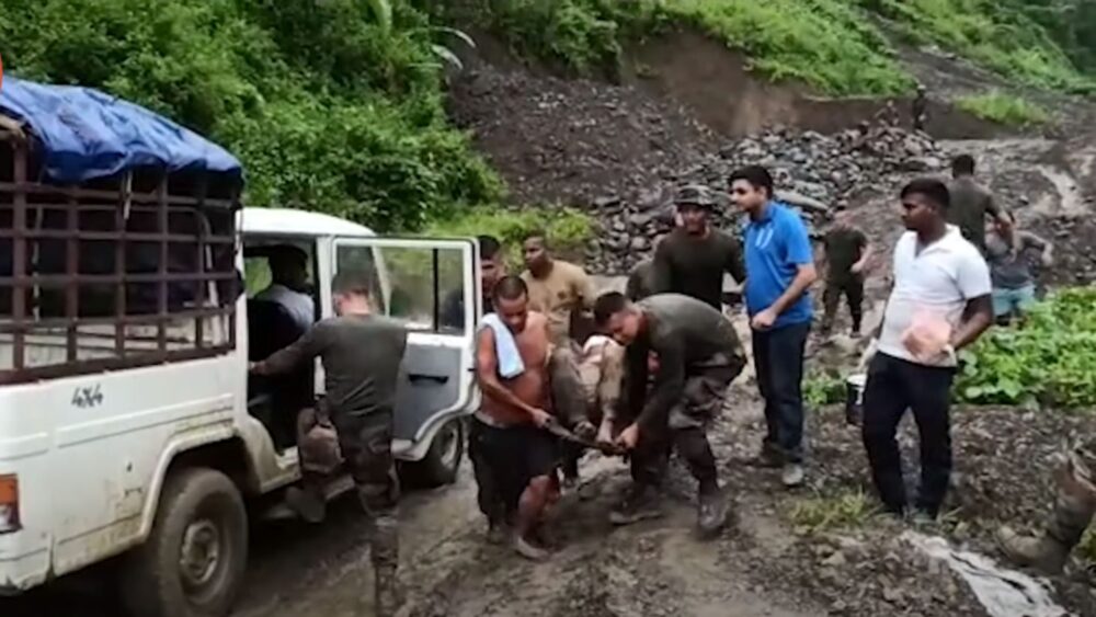 ហេតុការណ៍​រអិល​បាក់​ដី​នៅ កប់​មនុស្ស​ជាង ៦០ នាក់ នៅ ប្រទេស​ឥណ្ឌា