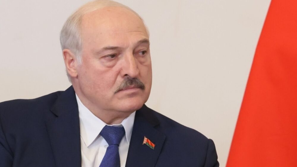 ប្រធានាធិបតី​បេឡា​រុស ថា អ៊ុយ​ក្រែ​ន គួរតែ​ធ្វើ​សម្បទាន​ទឹកដី​ឱ្យ រុស្ស៊ី