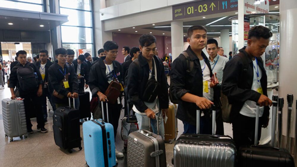 កូរ៉េខាងត្បូង កំពុង​ប្រឹងប្រែង​ទាក់​ទាញ​​កម្មករ​ជំនាញ​ខ្ពស់​ពី​បរទេស