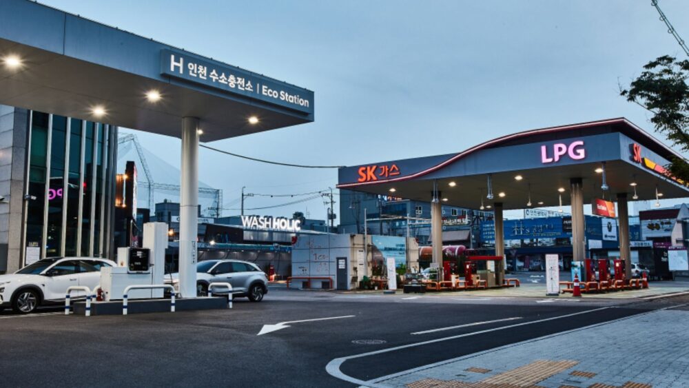 ប្រេងឥន្ធនៈ​​ពិ​ភព​លោក​ធ្លាក់​ថ្លៃ​ខ្លាំង ព្រោះតែ​ទិន្នន័យ​អវិជ្ជមាន​ ទាក់​ទិន​នឹង​​​សកម្ម​ភាព​​ផលិត​​ទំនិញ​