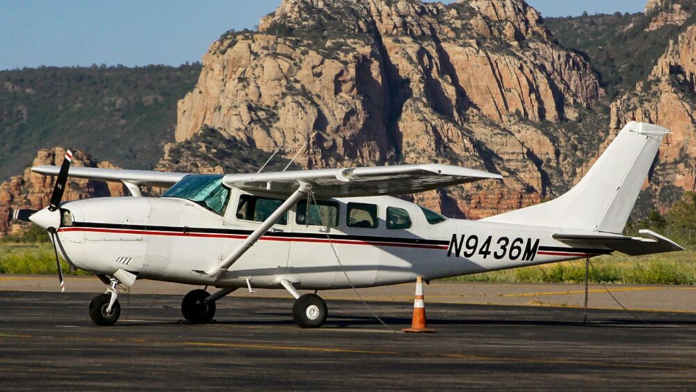 យន្តហោះធ្លាក់ចូលទៅក្នុងបឹង​ជម្រៅ​ជិត​ ៤០ ម៉ែត្រ បណ្ដាលឱ្យមនុស្ស ៧ នាក់ស្លាប់ និងរងរបួស