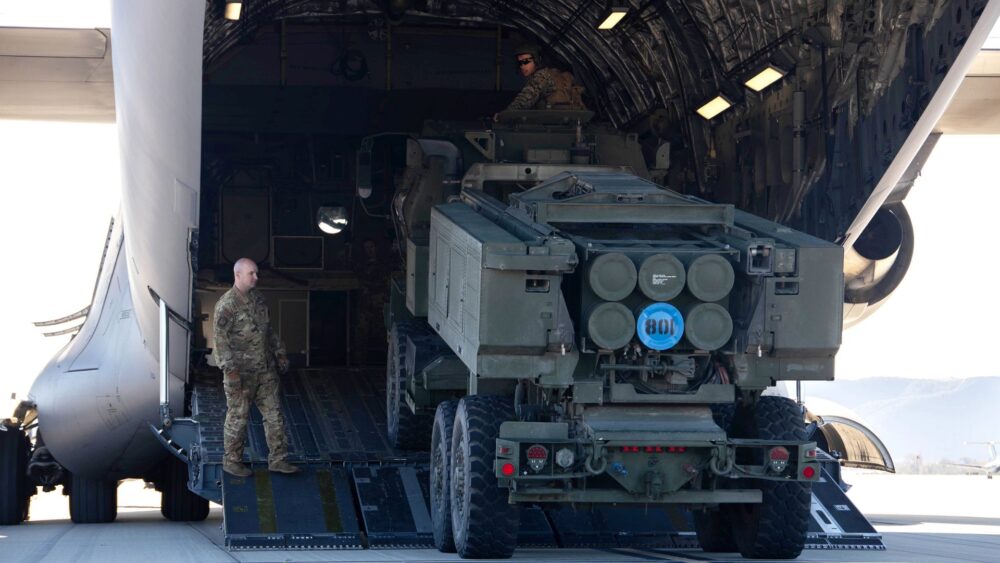 សហរដ្ឋ​អាម៉េរិក ផ្ដល់ជំនួយ​យោធា​បន្ថែម តម្លៃ​រាប់ពាន់​លាន​ដុល្លារ ដល់ អ៊ុយ​ក្រែ​ន