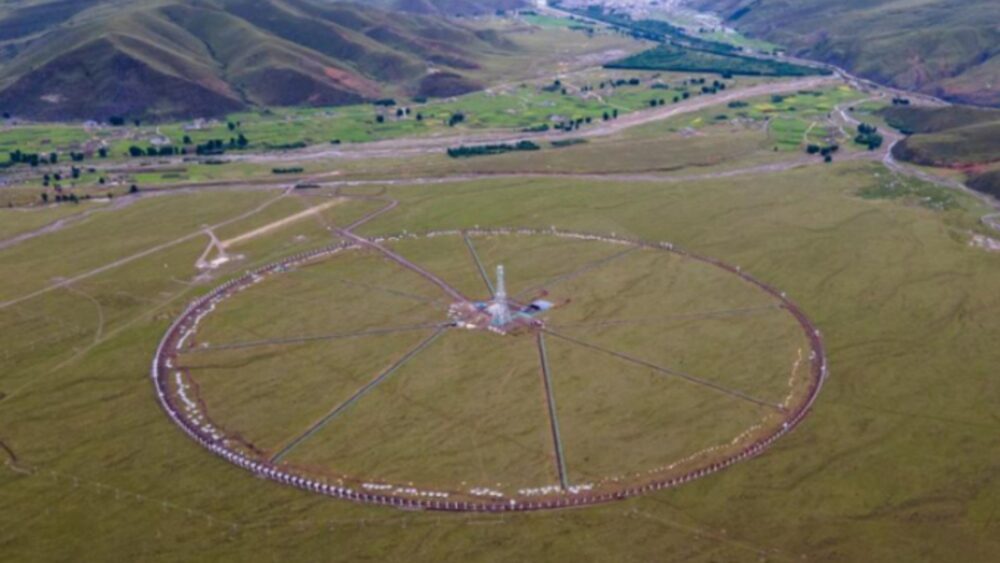 ប្រទេស​ចិន សាងសង់​ប្រព័ន្ធ​តេ​ឡេ​ស្កុប​ជា​រង្វង់​មូល​មាន​បរិវេណ​ប្រវែង​ជាង ៣ គីឡូម៉ែត្រ