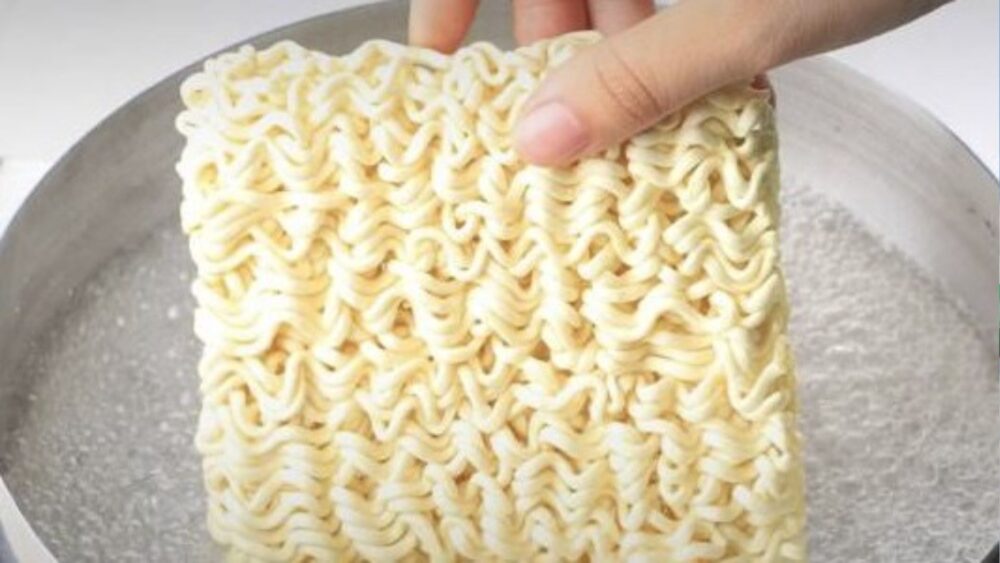 អាជ្ញាធរ​ថៃ អនុញ្ញាតឱ្យ​ដំឡើងថ្លៃ​មី​កញ្ចប់​ចាប់ពី​ថ្ងៃទី ២៥ សីហា ២០២២