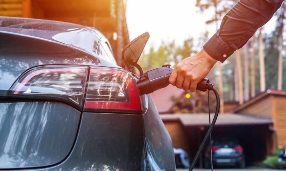 ជប៉ុន បង្កើន​ទំហំ​នៃ​ការផលិត​ថ្ម​ផ្ទុក​ថាមពល​សម្រាប់​រថ​យន្ត​អគ្គិសនី ដើម្បី​ក្ដោប​ក្ដាប់​ទីផ្សារ​