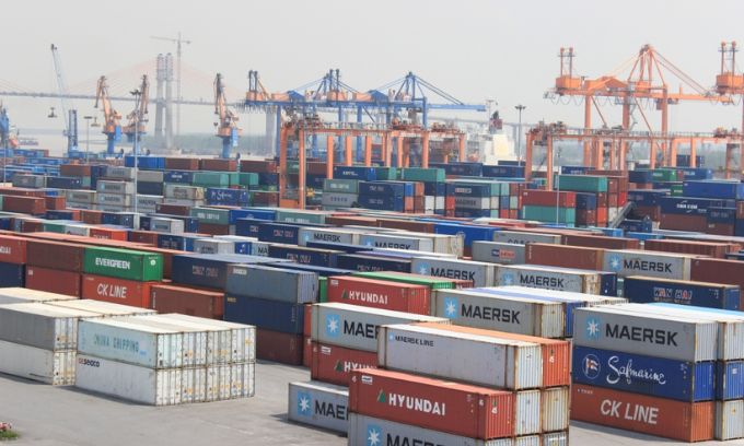 ការនាំចេញ-​នាំចូល​ទំនិញ​​ក្នុង​ឆ្នាំ ២០២២ របស់ វៀតណាម អាច​​នឹង​សម្រេចបាន ៧៥០ ពាន់​លាន​ដុល្លារ​អាម៉េរិក