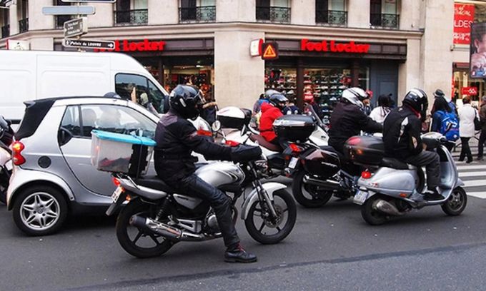 ទីក្រុង​ប៉ារីស ចាប់ផ្ដើម​យក​ថ្លៃ​ចត​ម៉ូតូ​ប្រើ​សាំង ដើម្បី​កាត់បន្ថយ​ការបំពុល​បរិស្ថាន