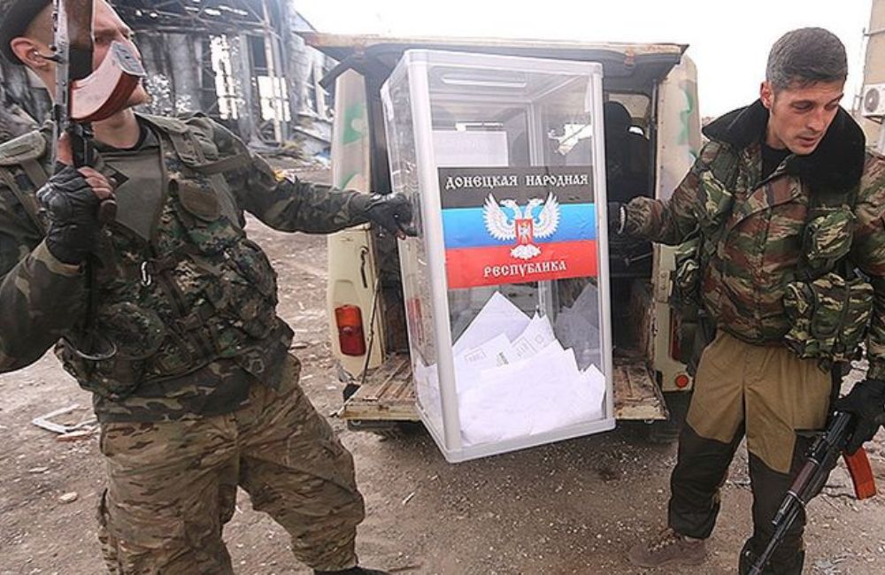 ៤ តំបន់​​របស់ ​អ៊ុយ​ក្រែ​ន ធ្វើ​​ប្រជាមតិ​​ស្ដី​ពី​​ការ​ច្របាច់​បញ្ចូល​​​ខ្លួន​ទៅ​ក្នុង​​ទឹក​ដី​​រុស្ស៊ី