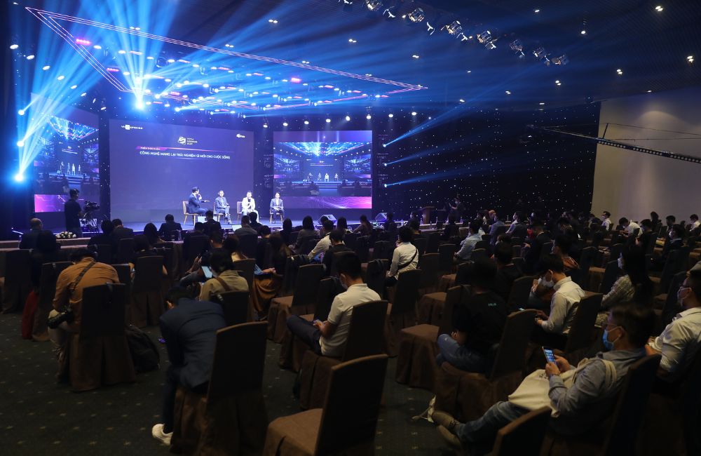 វៀតណាម សម្ពោធ «ទិវា​បញ្ញា​សិប្បនិម្មិត​វៀតណាម ២០២២»