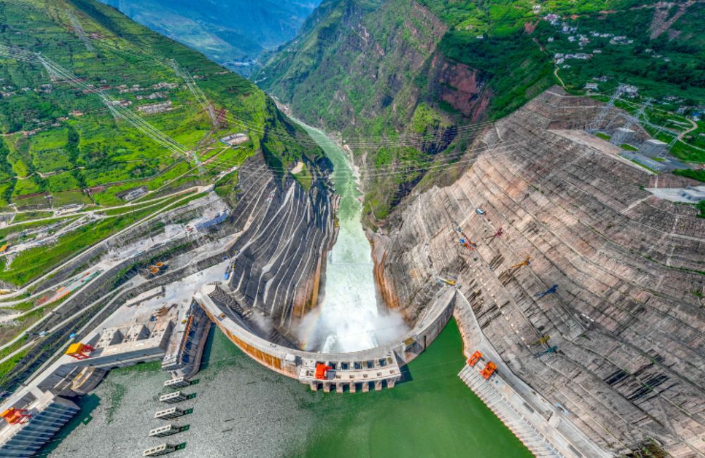 ប្រទេស​ចិន ចាប់ផ្ដើម​ដំណើរការ​ពាណិជ្ជកម្ម​​ស្ថានីយ​វា​រី​អគ្គិសនី​កម្លាំង ១ លាន​គីឡូវ៉ាត់