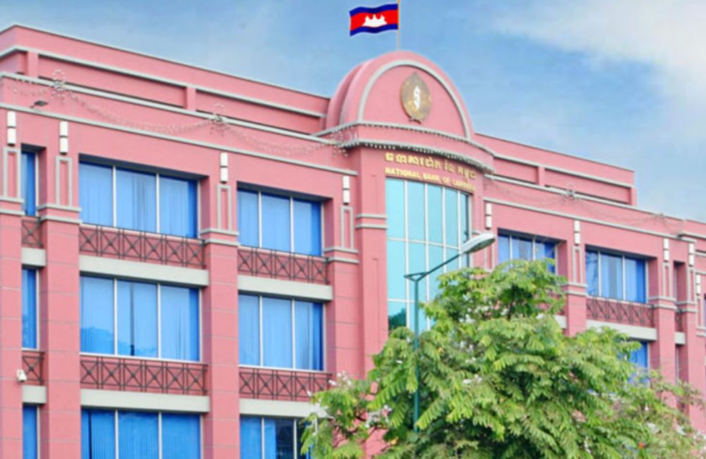 ធនាគារ​ជាតិ​នៃ​​កម្ពុជា ​ស្នើ​​ឱ្យ​​គ្រឹះ​ស្ថាន​​ហិរញ្ញ​វត្ថុ ​«អនុ​គ្រោះ​ចំពោះ​​អ្នក​ខ្ចី​ប្រាក់​ ដែល​រង​ផល​ប៉ះ​ពាល់​​ធ្ងន់​ធ្ងរ​ដោយ​សារ​ទឹក​ជំនន់​»