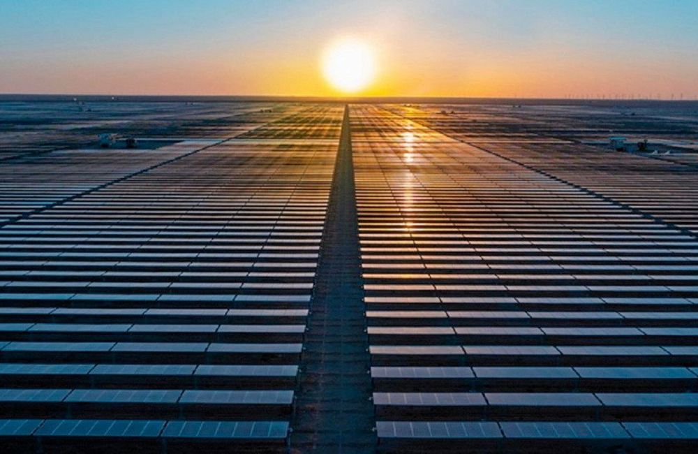 ស្ថានីយ​ផលិត​អគ្គិសនី​ពី​ពន្លឺ​ព្រះអាទិត្យ​កម្លាំង ៨០០ MW លើ​សមុទ្រ​ខ្សាច់ដំបូង​នៅ កាតា