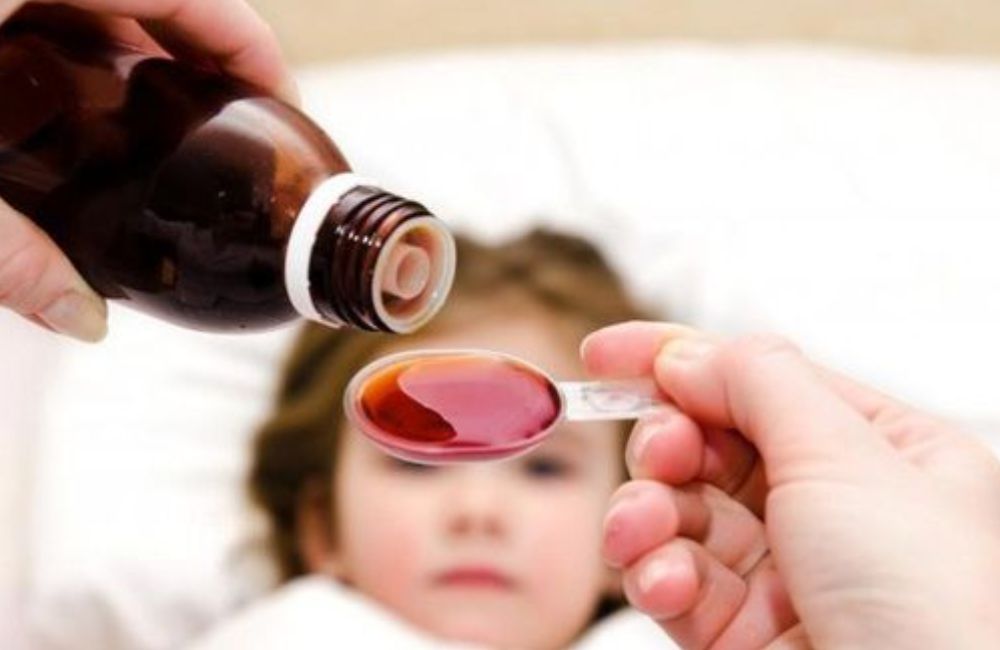 កុមារឥណ្ឌូណេស៊ី ៩៩ នាក់ ស្លាប់​ដោយ​សារ​របួស​តម្រង​នោម ក្រោយ​ពី​ផឹក​ថ្នាំ​ស៊ីរ៉ូក្អក