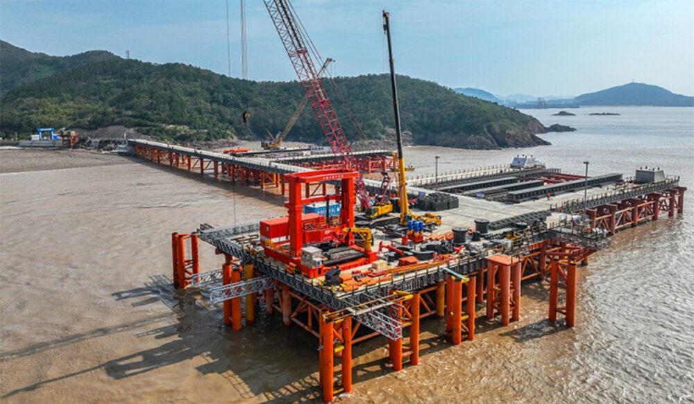 ប្រទេស​ចិន សាងសង់​ផ្លូវដែក​ល្បឿន​លឿន​ប្រវែង 76 គីឡូម៉ែត្រ​ឆ្លងកាត់​សមុទ្រ