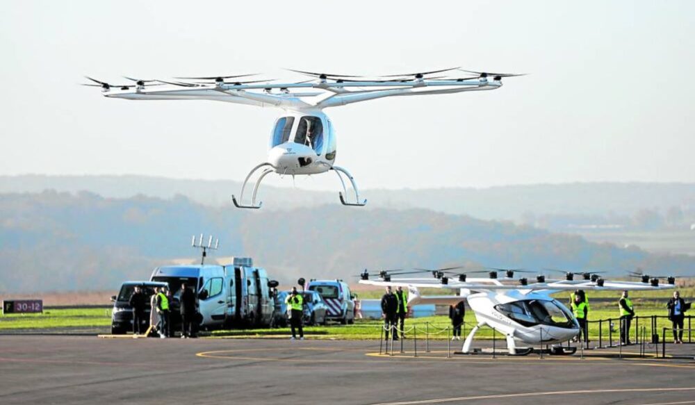 តាក់ស៊ី​ហោះ​ 2X របស់ក្រុមហ៊ុន​ Volocopter ហោះ​ហើរ​សាកល្បង​ដំបូង​នៅ បារីស