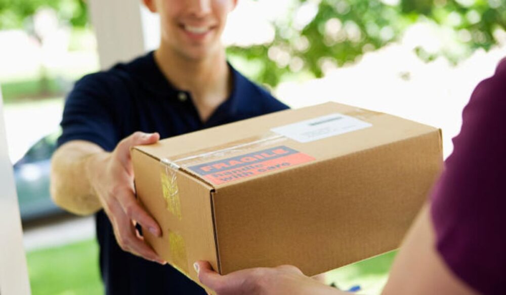 រើស​បាន​មូល​ប្ប​ទា​នប​ត្រ​តម្លៃ​ជិត 5 លាន​ដុល្លារ​អាម៉េរិក តែ​ត្រូវ​​បាន​អរគុណ​ដោយ​ស្ករ​គ្រាប់ 6 កញ្ចប់