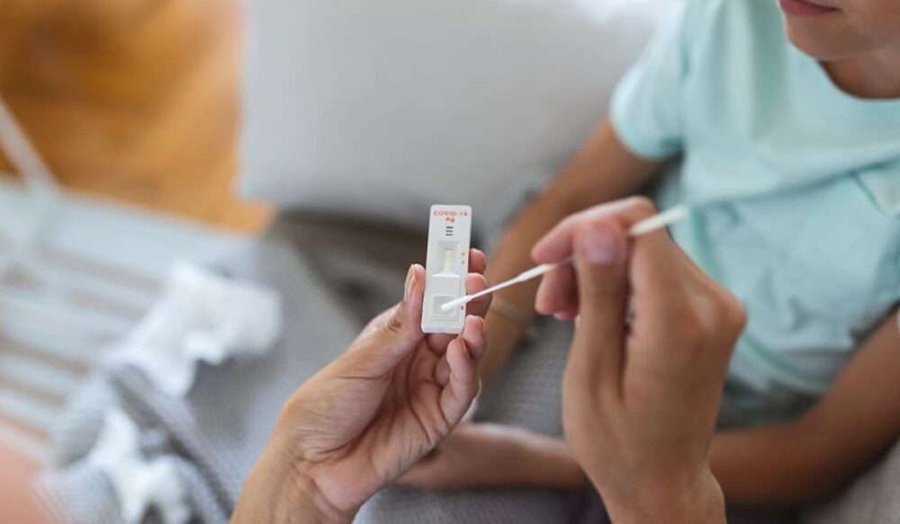 ក្រសួងសុខាភិបាល​កម្ពុជា រកឃើញ​ករណី​ឆ្លង​កូវីដ-19 ចំនួន 03 ​​នាក់​នៅ​ក្នុង​ 24 ម៉ោង​កន្លង​