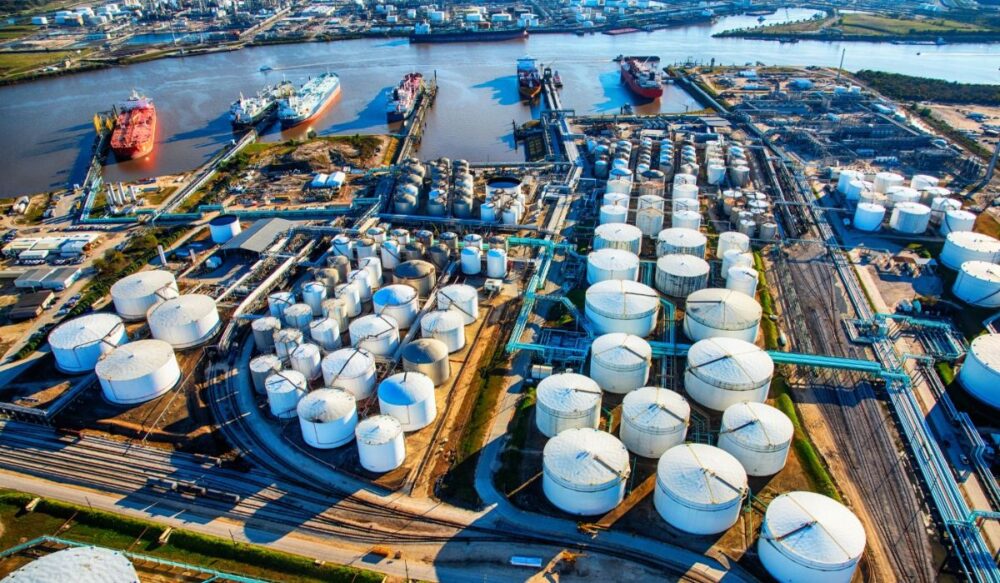 តម្លៃ​ប្រេង​ឆៅ​របស់​ពិភពលោក​ធ្លាក់​មក​នៅ​ទាប​បំផុត​ក្នុង​រង្វង់ 11 ខែ​កន្លង