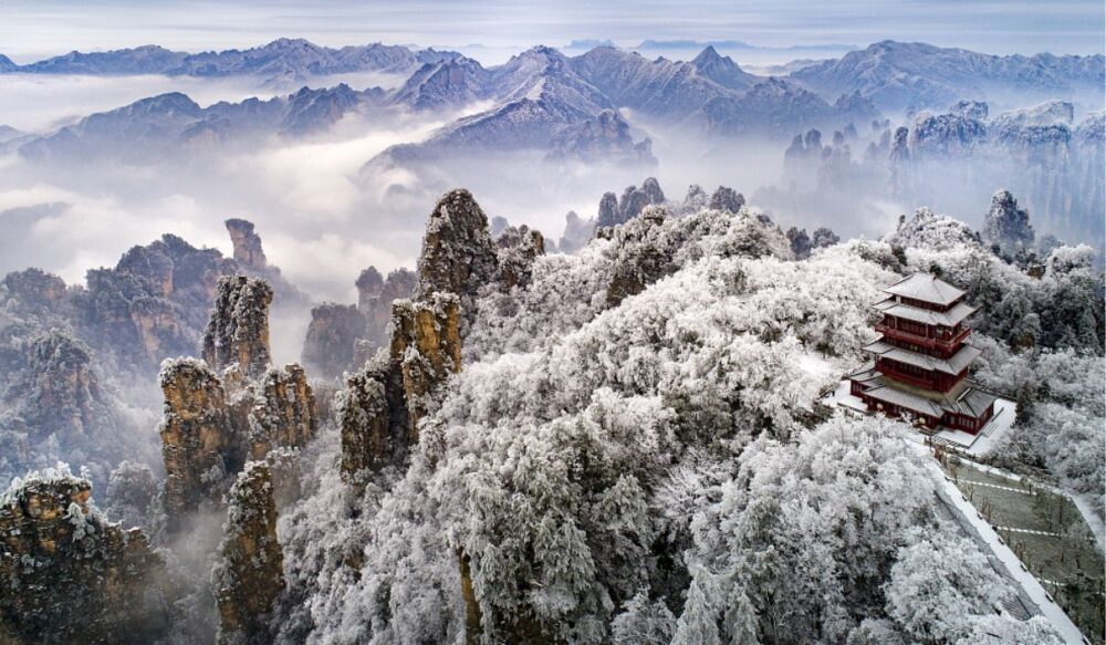 ទិដ្ឋភាព​ព្រឹល ទឹកកក​ដ៏​ស្រស់ស្អាត កំពុង​គ្របដណ្ដប់​ពេញ​តំបន់​ភាគ​ខាងជើង​ប្រទេស​ចិន