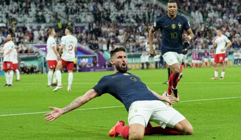 កីឡាករ Olivier Giroud បំបែក​ឯតទគ្គកម្ម​ទា​ត់​បញ្ចូល​ទី​ជូន​ប្រទេស​បារាំង