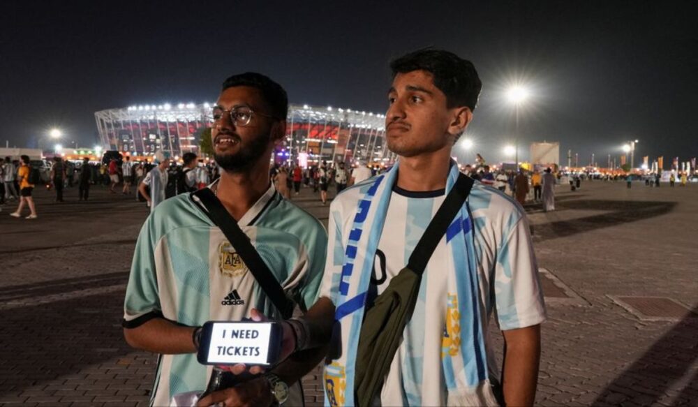 (World Cup 2022) – ការតាមរក​ទិញ​សំបុត្រ​ក្នុង​ផ្សារងងឹត​ដើម្បី​ចូល​ទស្សនា