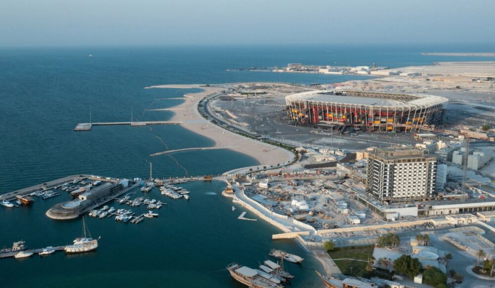 កាតា ចាប់ផ្ដើម​រុះរើ​កីឡដ្ឋាន​ដែល​សាងសង់​ឡើង​ពី​កុងតឺន័រ​ចំនួន 974 ទូ